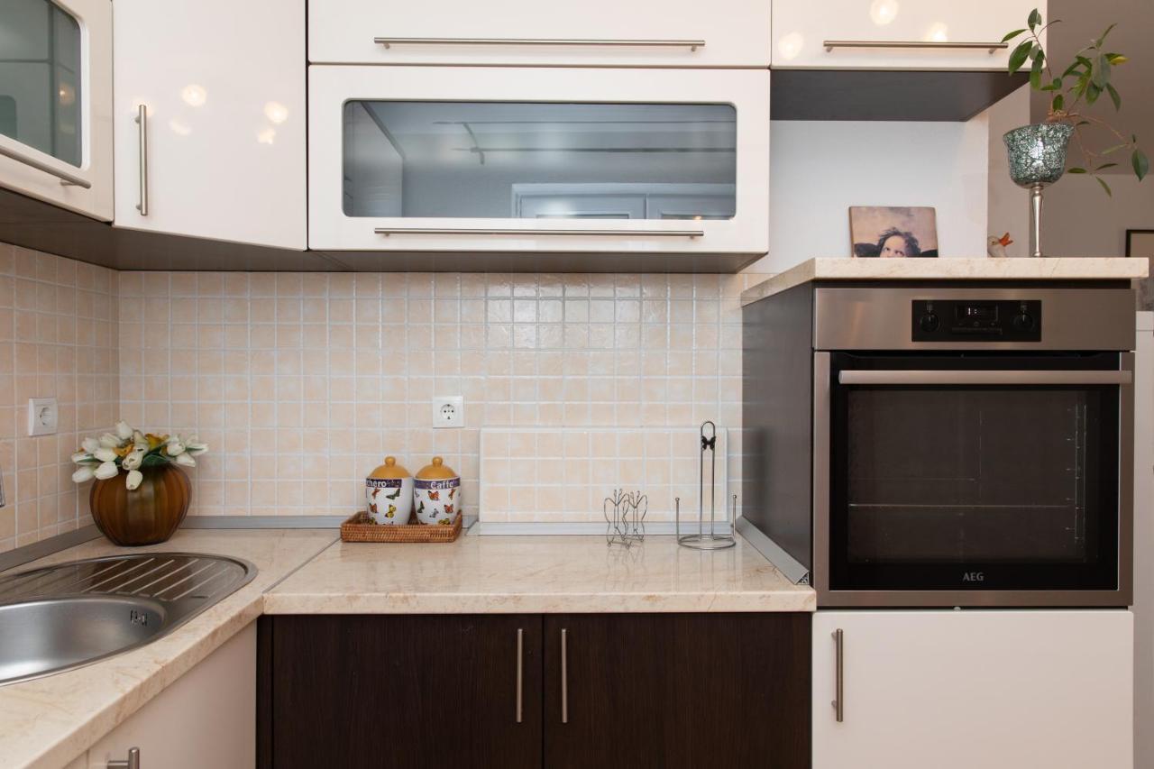 Apartmani Silva Tučepi Exteriör bild