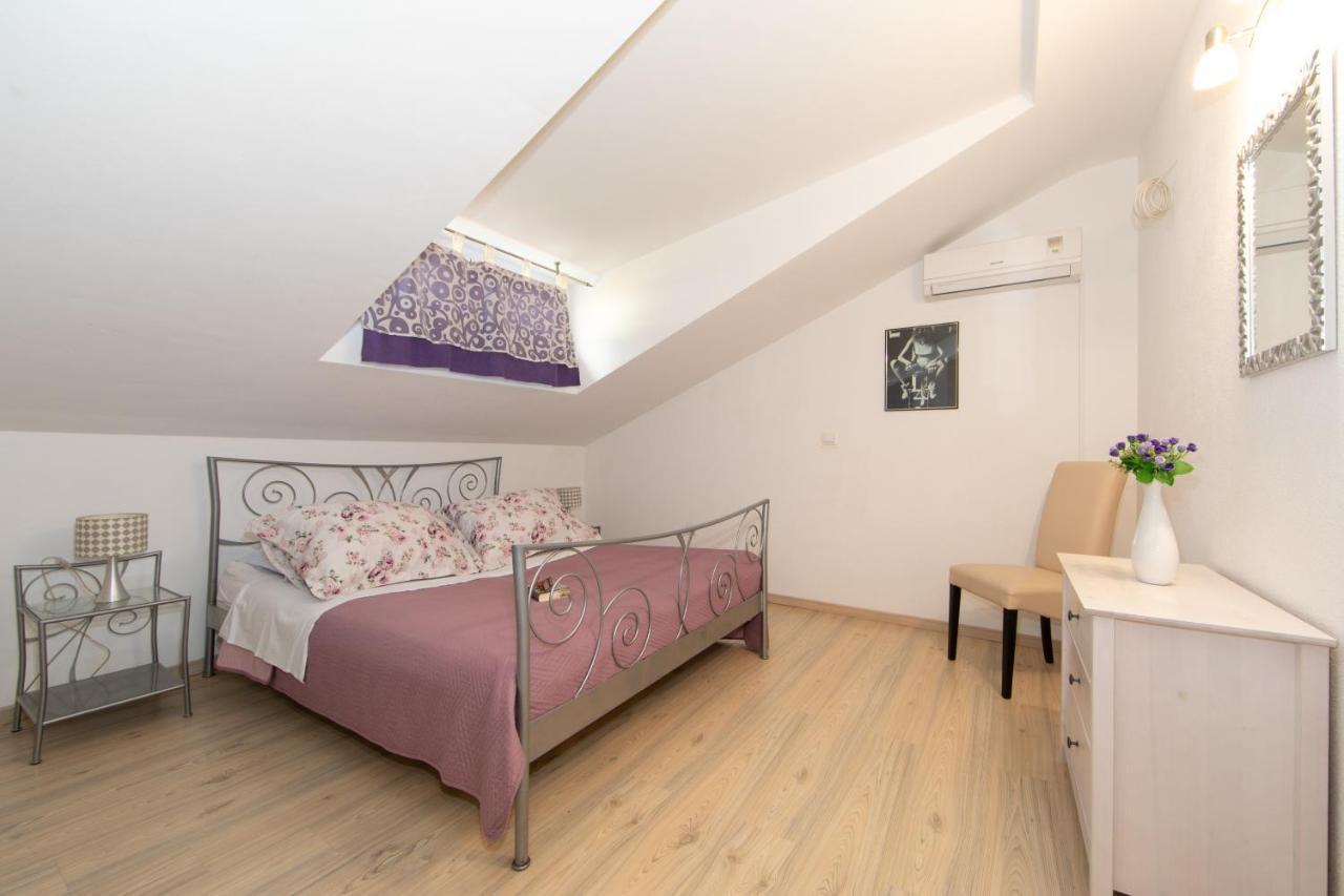 Apartmani Silva Tučepi Exteriör bild