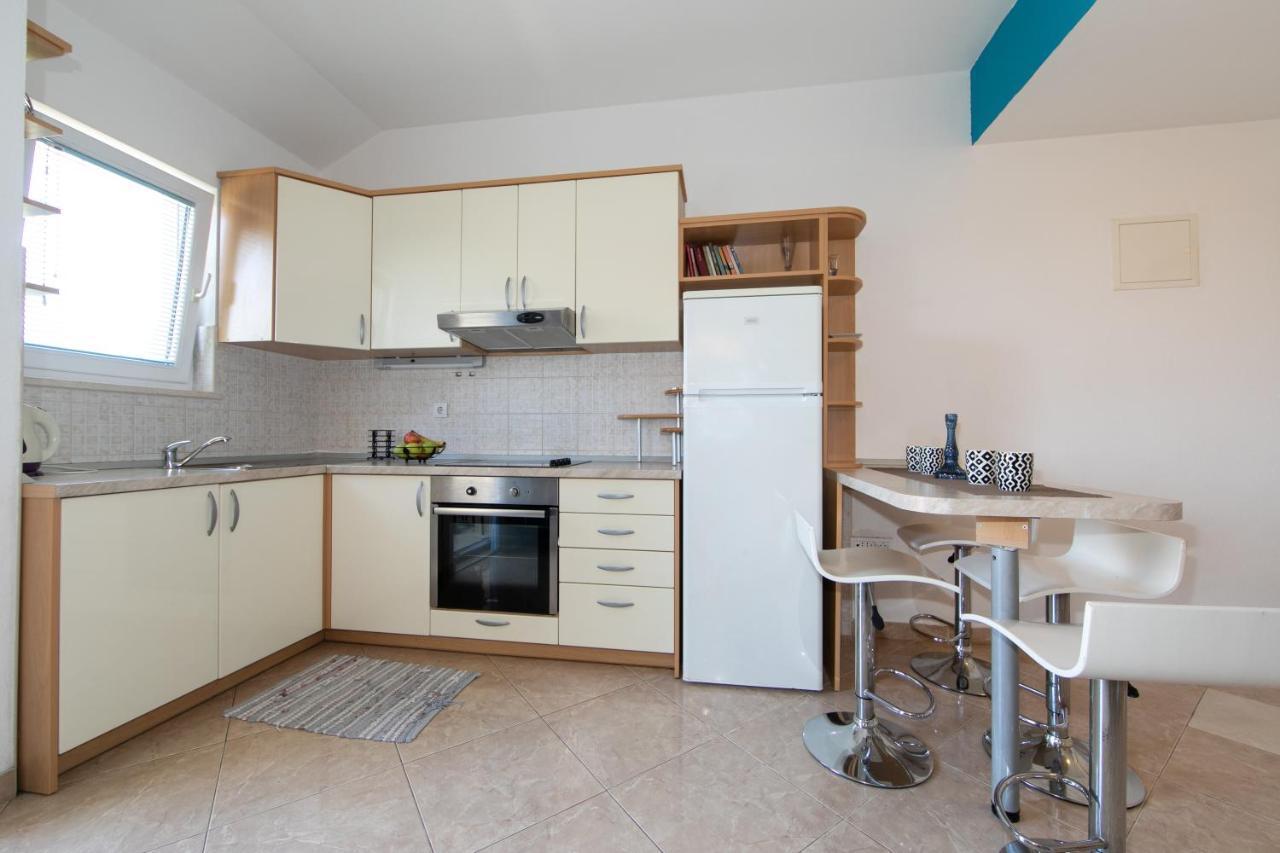 Apartmani Silva Tučepi Exteriör bild