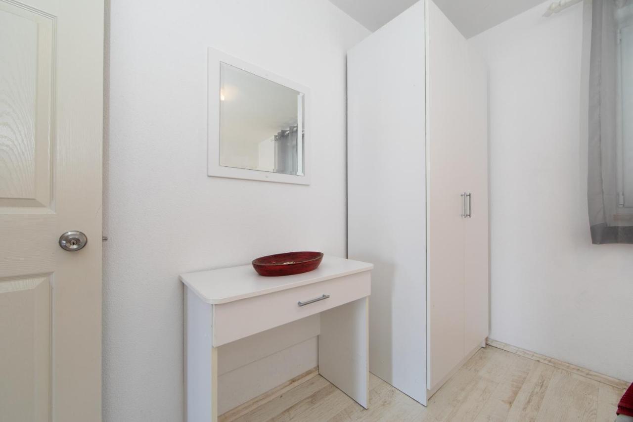 Apartmani Silva Tučepi Exteriör bild