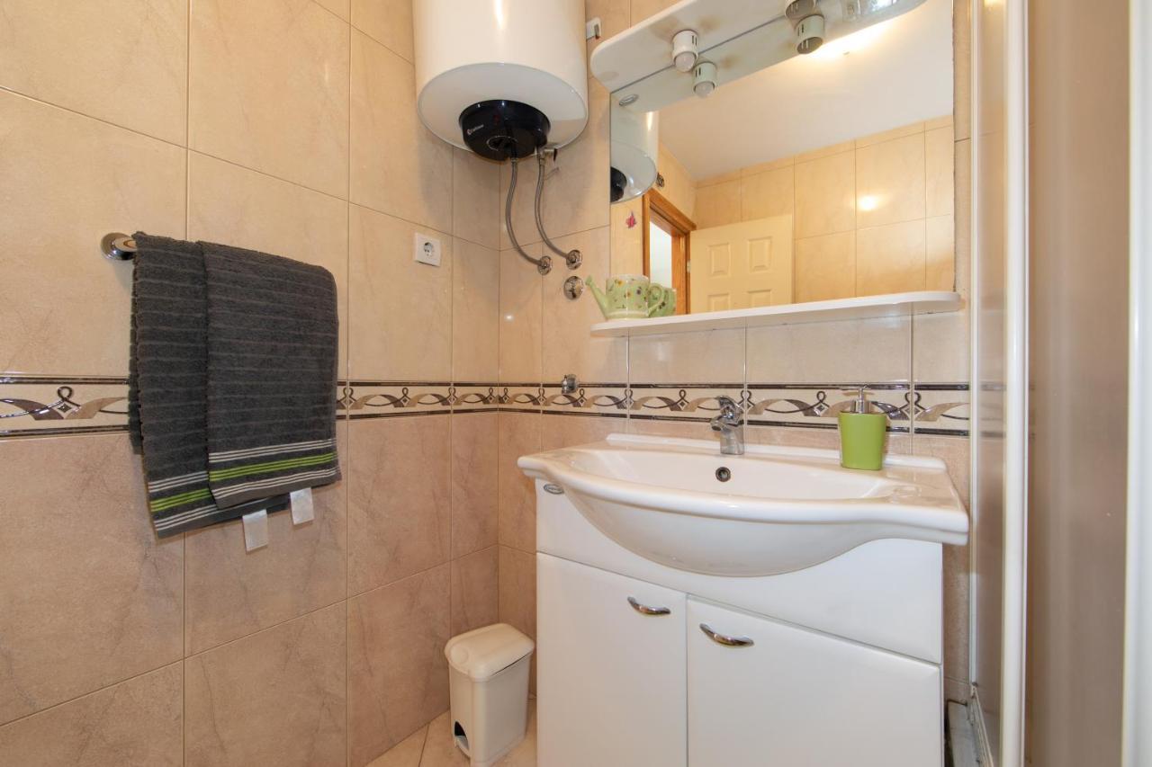 Apartmani Silva Tučepi Exteriör bild