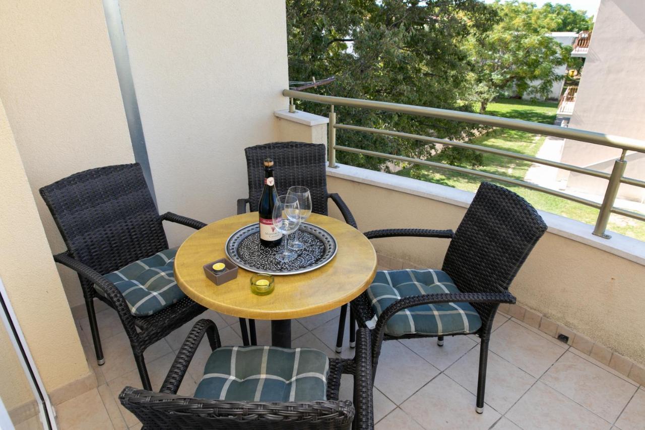 Apartmani Silva Tučepi Exteriör bild