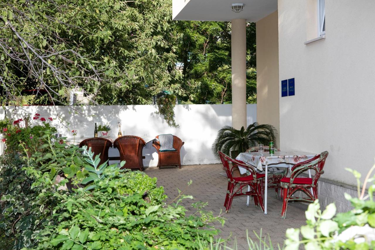 Apartmani Silva Tučepi Exteriör bild